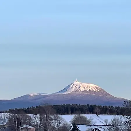 別荘 Terre - 1-4 Pers, A 20 Mins De Vulcania Et Du Puy-de-dome, 35 Mins Du Sancy Gelles
